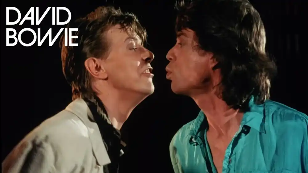 скачать клип David Bowie, Mick Jagger - Dancing In The Street