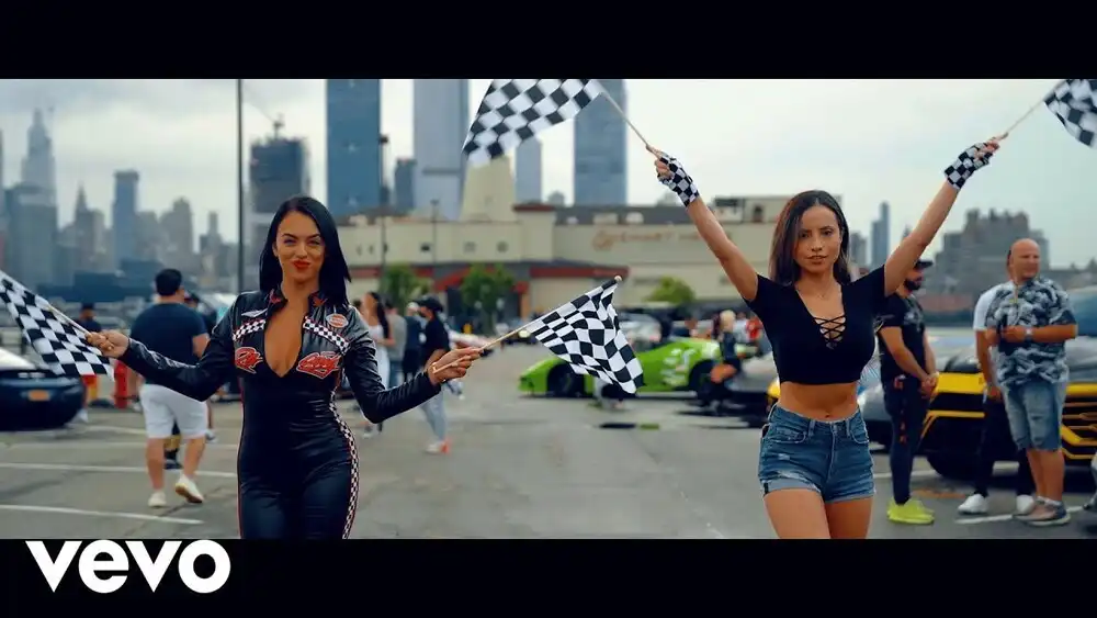 скачать клип Don Omar - Danza Kuduro - Remix