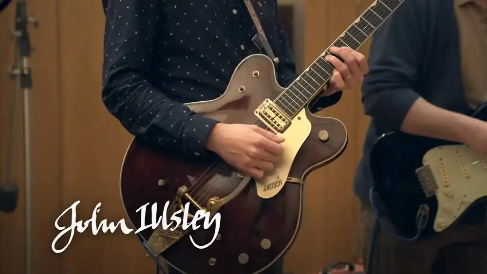 скачать клип John Illsley - In The Darkness