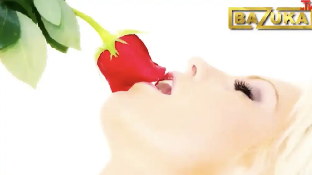 скачать клип BAZUKA - Я потеряла контроль