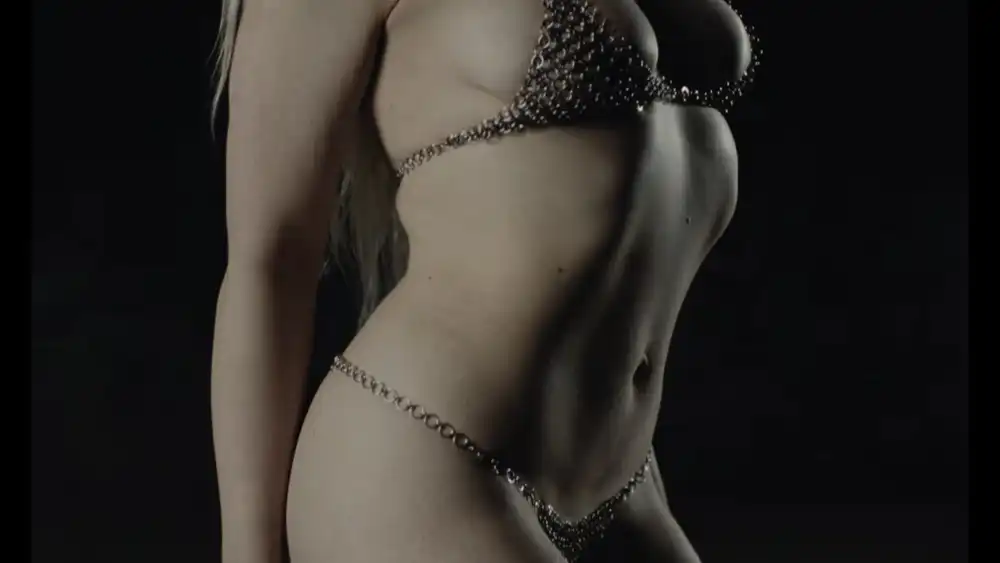 скачать клип Cobrah - Dog