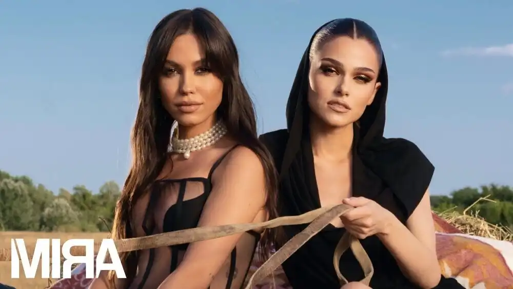 скачать клип MIRA, Theo Rose - Ca-n Romania