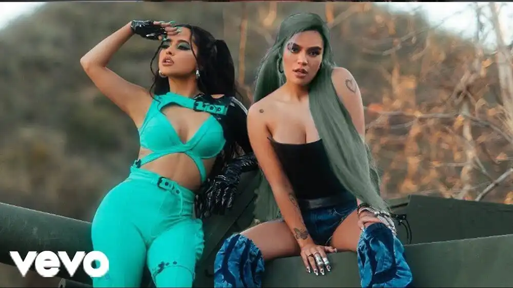 Becky G, Karol G, Camilo - Enamorarme
