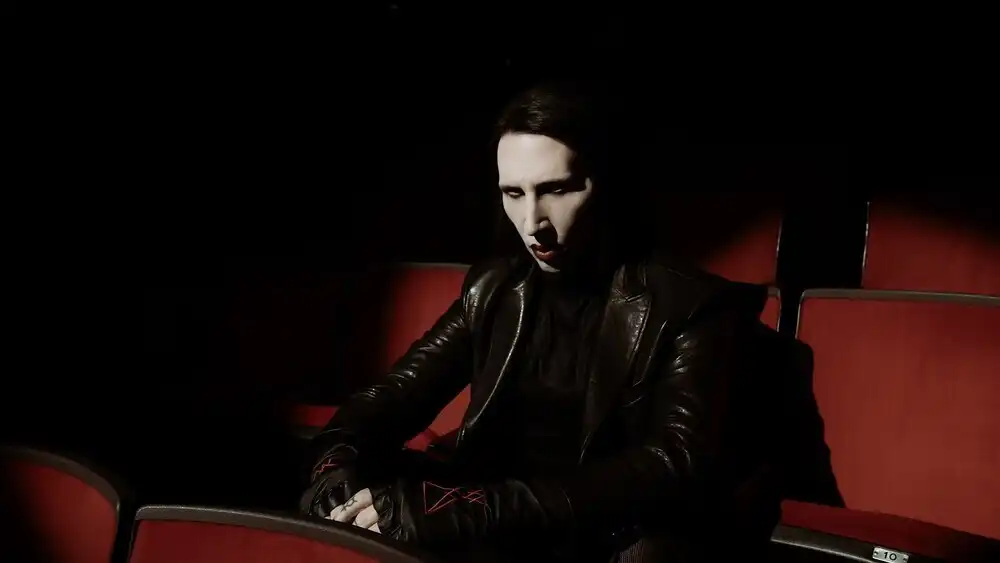 скачать клип Marilyn Manson - Exit Wound