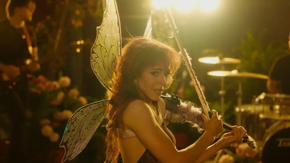 скачать клип Lindsey Stirling - Untamed