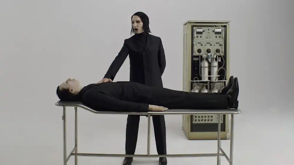 Marilyn Manson - Front Toward Enemy