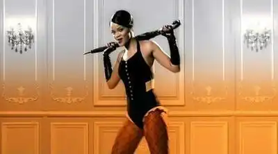 Скачать клип