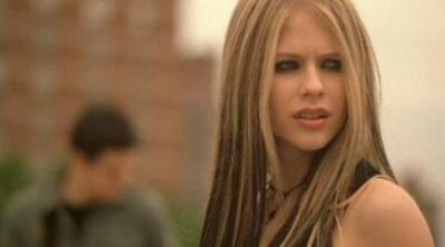 скачать клип Avril Lavigne - My Happy Ending