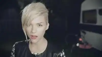 скачать клип Tove Styrke - Call My Name