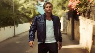 скачать клип Basshunter - Dream On The Dancefloor