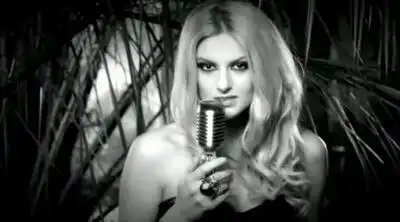 скачать клип Liviu Hodor Feat. Tara - Dream With You