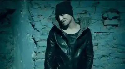 Скачать клип