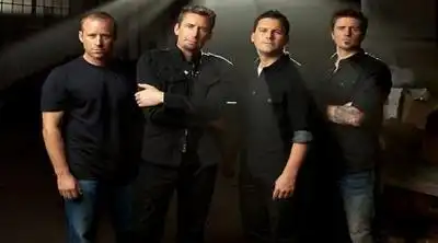 скачать клип Nickelback - Lullaby