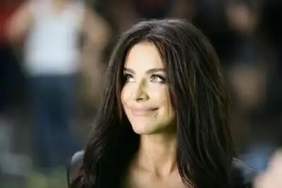 скачать клип Ани Лорак - Зажигай сердце