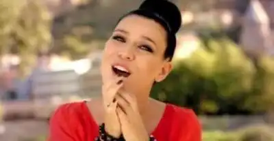 скачать клип Ёлка - Хочу