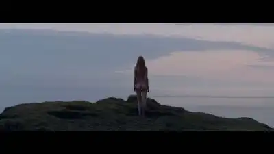 Скачать клип