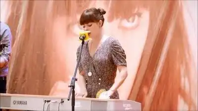 скачать клип Lenka - Everything At Once