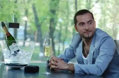 скачать клип Иракли - Напополам