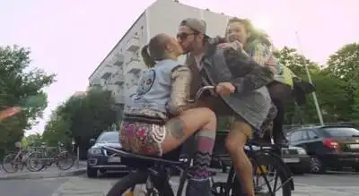 скачать клип Lilly Wood and The Prick and Robin Schulz - Prayer In C