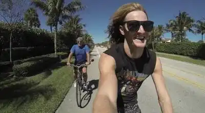 скачать клип Avicii - The Nights