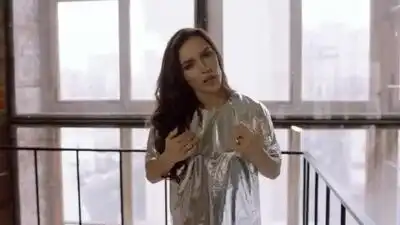 скачать клип SEREBRO - Я тебя не отдам