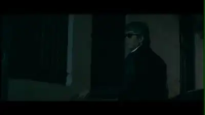 скачать клип Akon - Smack That ft. Eminem