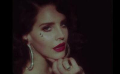 скачать клип Lana Del Rey - Young and Beautiful