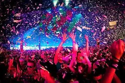 Скачать клип