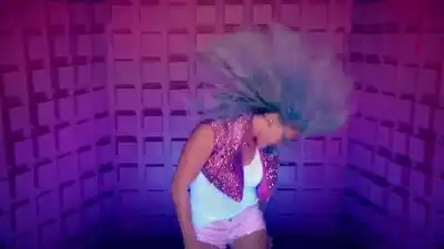 Скачать клип