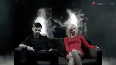 скачать клип Хаски - Двигайся назад