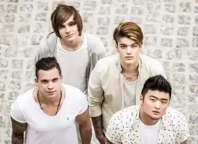 скачать клип MBAND - Посмотри на меня