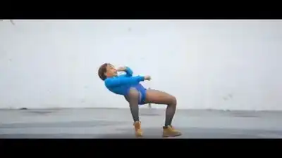 Скачать клип