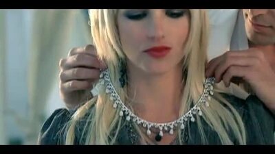 скачать клип Britney Spears - Radar