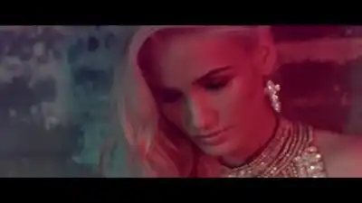 скачать клип Pia Mia - Mr. President