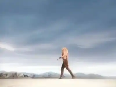 скачать клип Shakira - Whenever, Wherever
