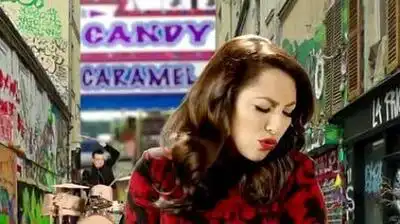 скачать клип Shift feat. Andra - Avioane de hartie