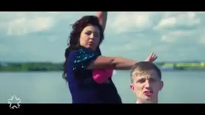 скачать клип Руки Вверх feat. Боня и Кузьмич - Королева К ...