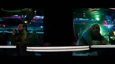 скачать клип The Weeknd - Cant Feel My Face