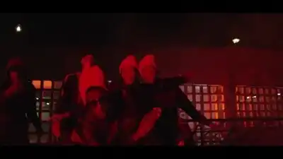 скачать клип Niska - Gros bonnets ft. Madrane