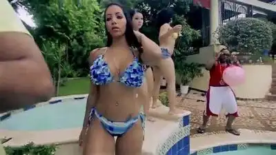 Скачать клип