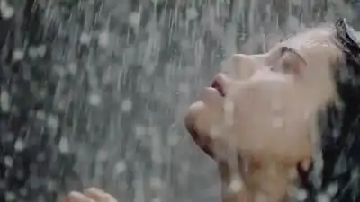 Скачать клип