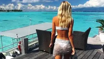 скачать клип Jay Alvarrez - Girl Of My Dreams