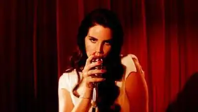 скачать клип Lana Del Rey - Burning Desire