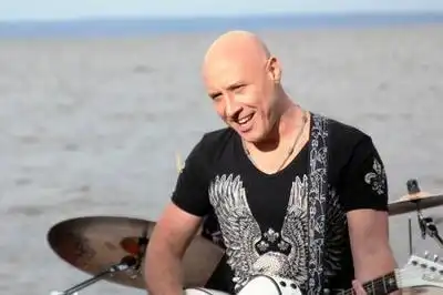 скачать клип Денис Майданов - Бесконечная молодость