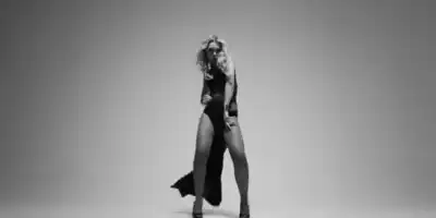 Скачать клип