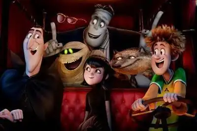 скачать клип Полина Гагарина - Монстры на каникулах 2