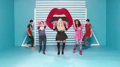 скачать клип Meghan Trainor - Lips Are Movin