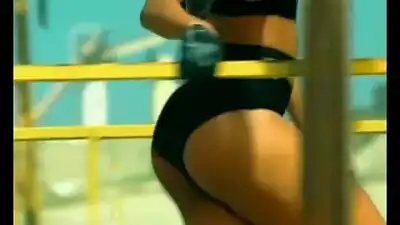 скачать клип Ciara - Work ft. Missy Elliott