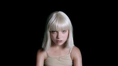 скачать клип Sia - Big Girls Cry