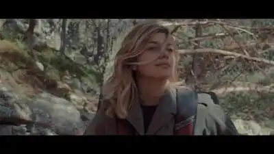 скачать клип Louane - Nos Secrets